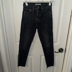Women's Black Levi’s Jeans